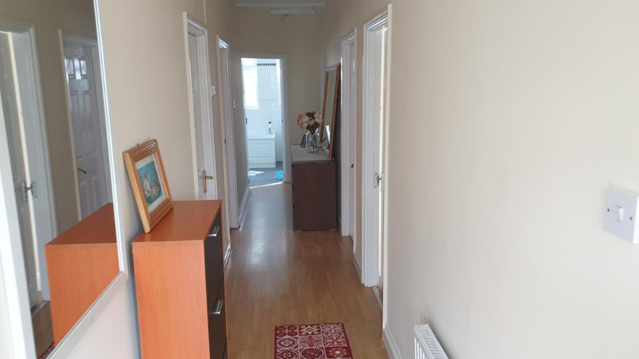 Hospedagem domiciliar Guess Bungalow Wembley *